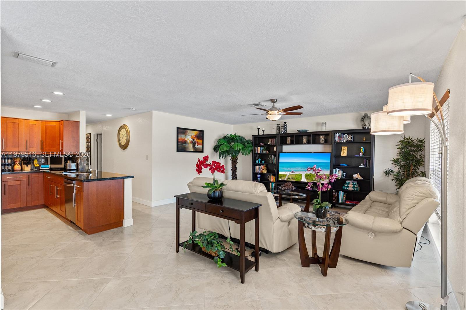 9136 NW 32nd Pl Sunrise, FL 33351