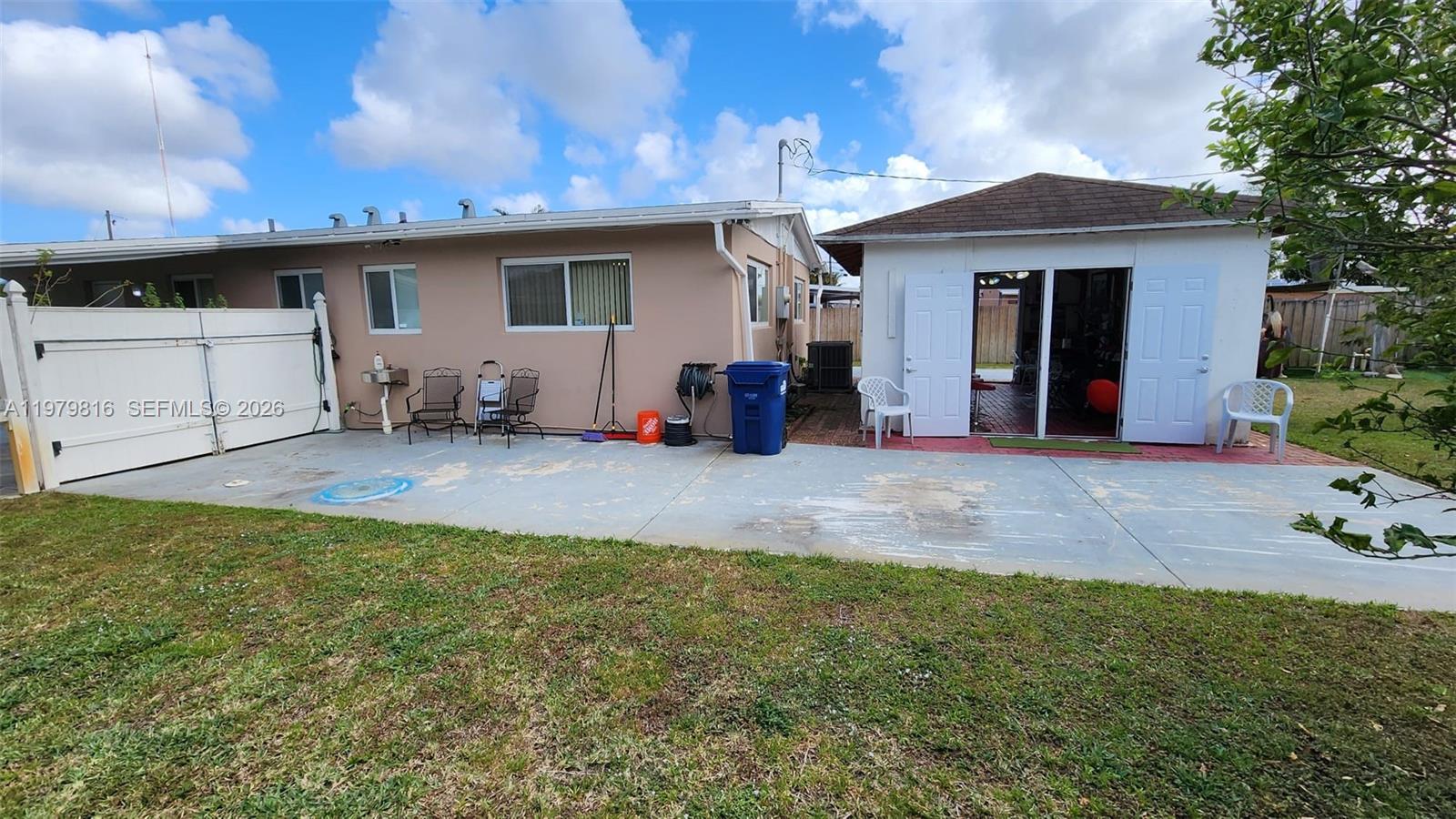 20120 NW 11th Ct Miami Gardens, FL 33169