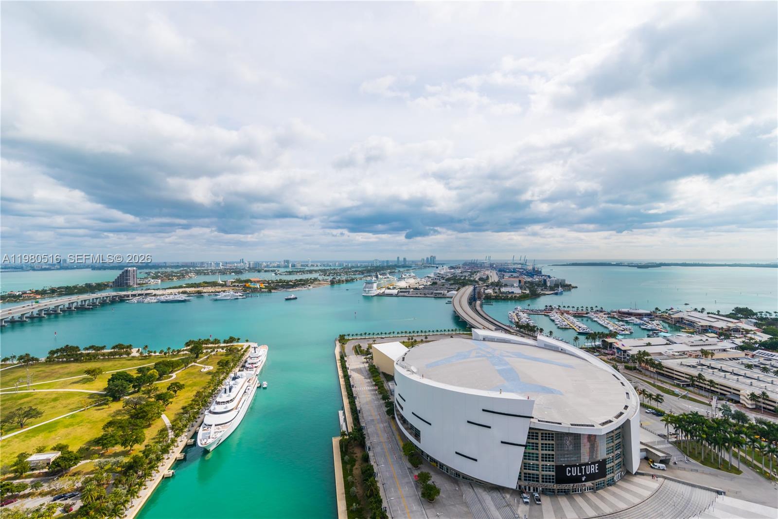 888 Biscayne Blvd #3506