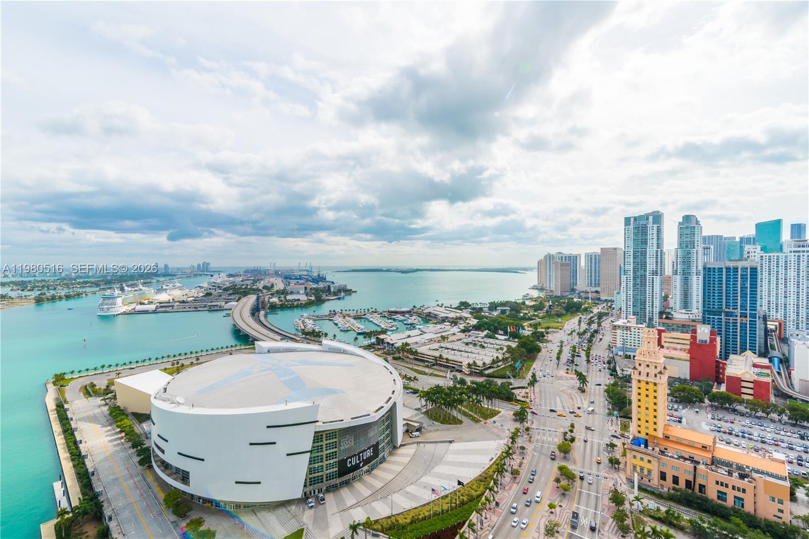 888 Biscayne Blvd #3506 Miami, FL 33132