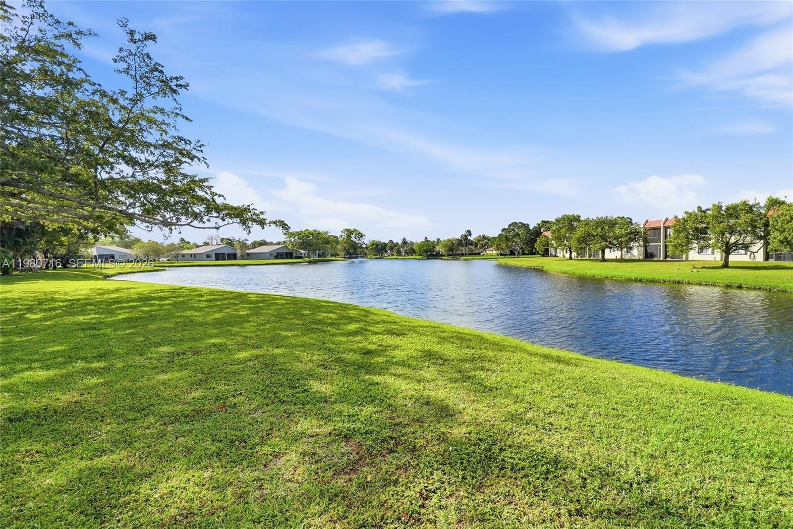 567 Racquet Clb Rd #18 Weston, FL 33326