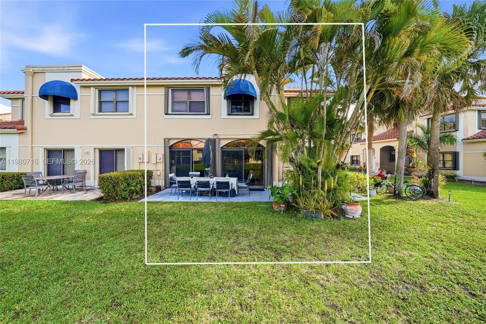 567 Racquet Clb Rd #18 Weston, FL 33326