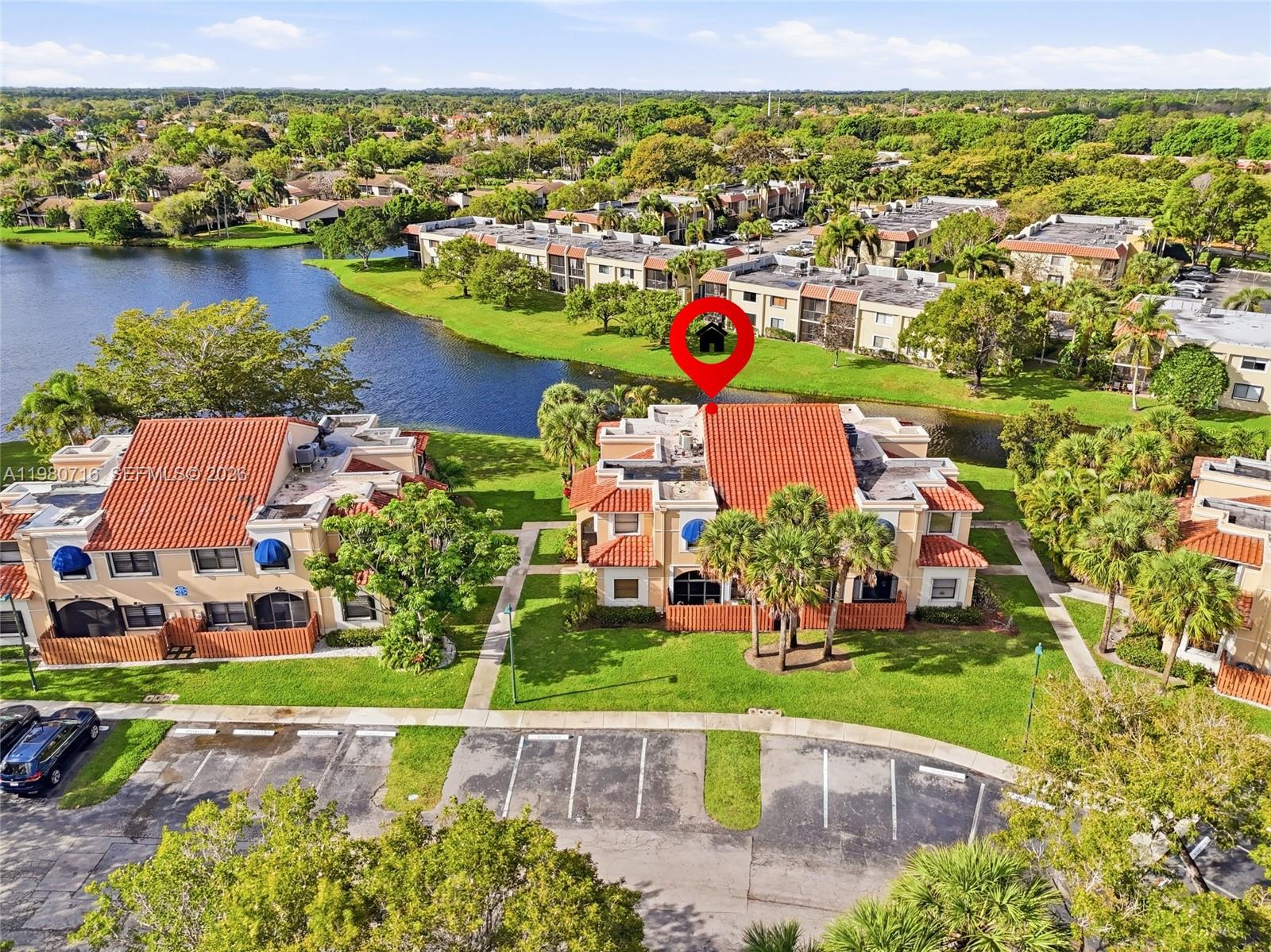 567 Racquet Clb Rd #18 Weston, FL 33326