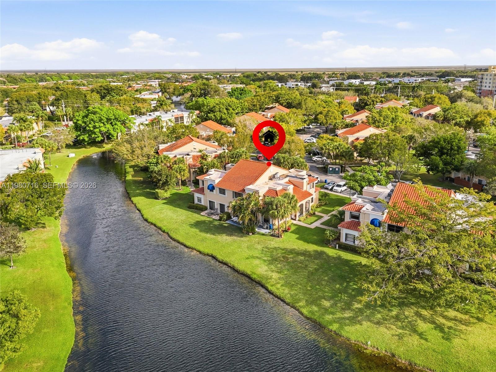 567 Racquet Clb Rd #18 Weston, FL 33326