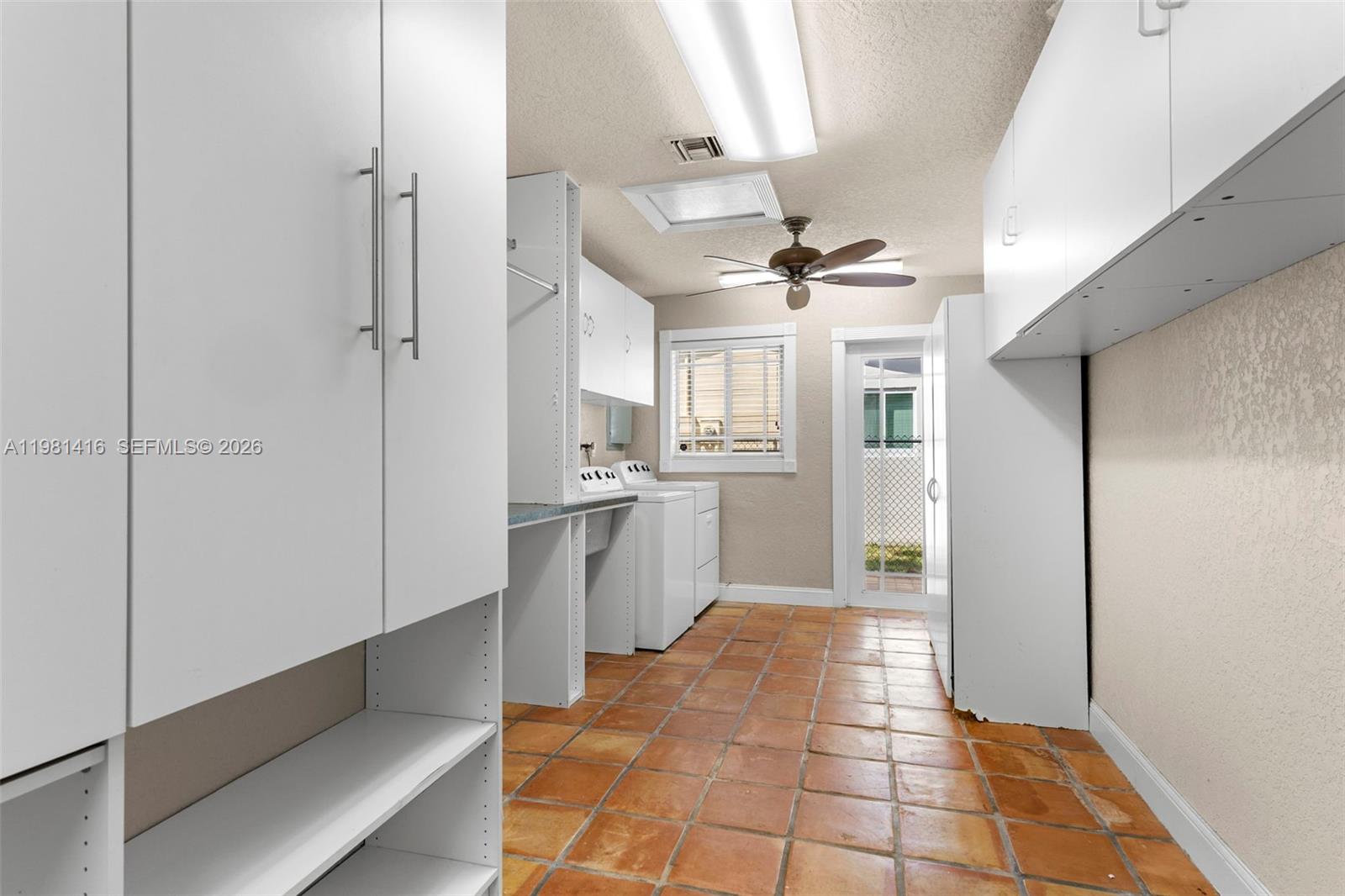 Undisclosed Address Pembroke Pines, FL 33026