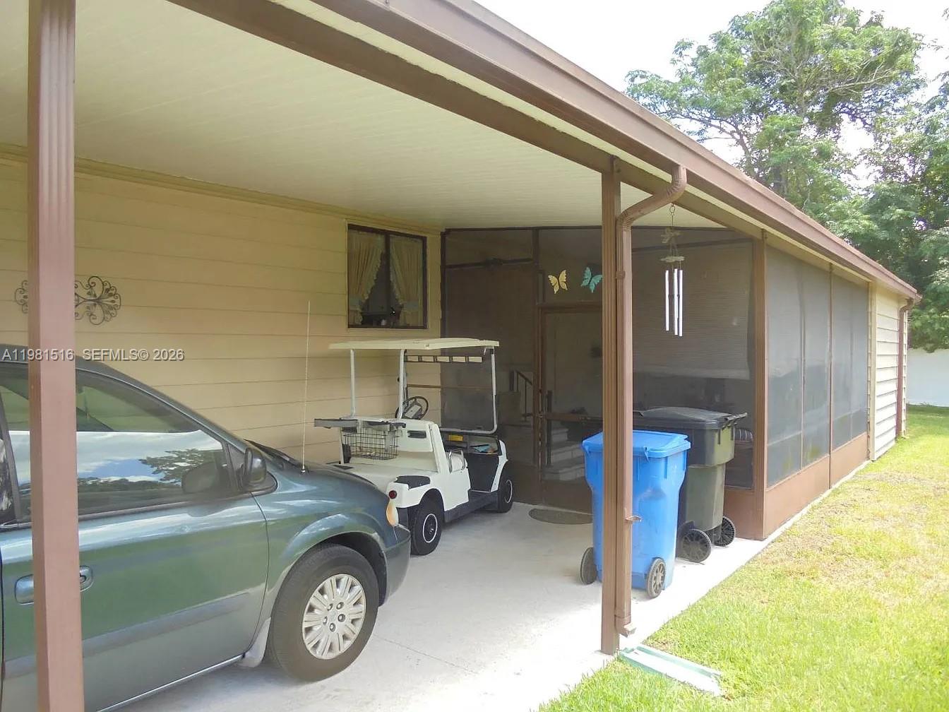 215 Laurelcrest Cir Valrico Other, FL 33594