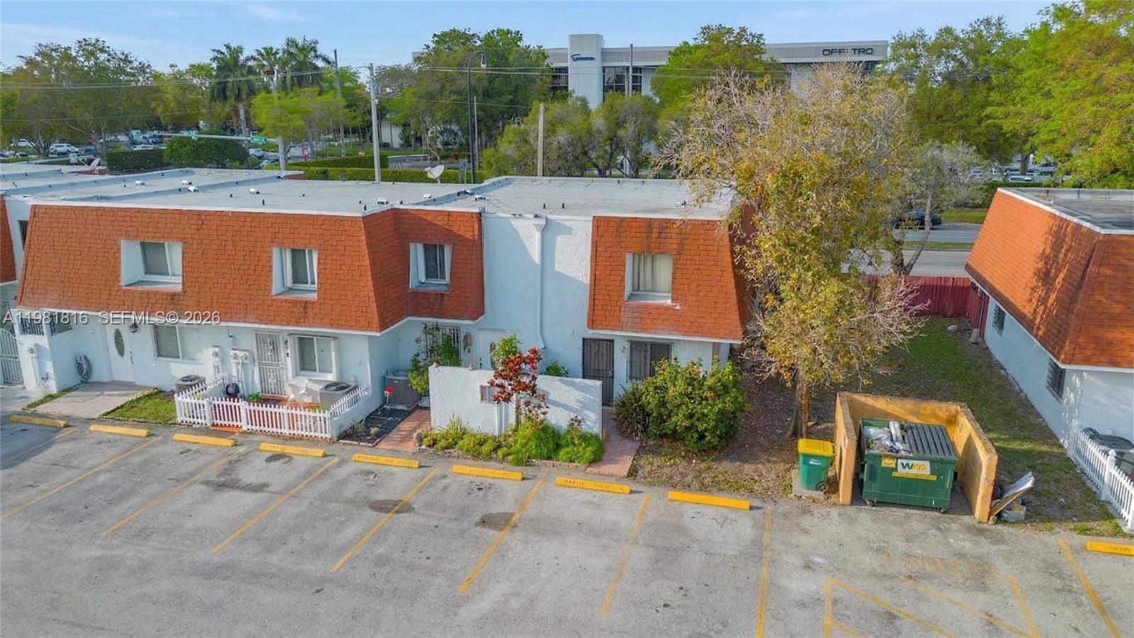 10710 NW 7th St #11B Miami, FL 33172