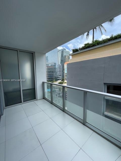 1300 Brickell Bay Dr #1100 Miami, FL 33131