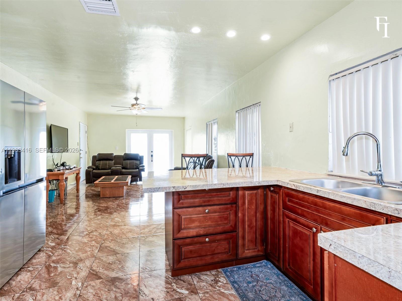 1195 NW 48th St Miami, FL 33127