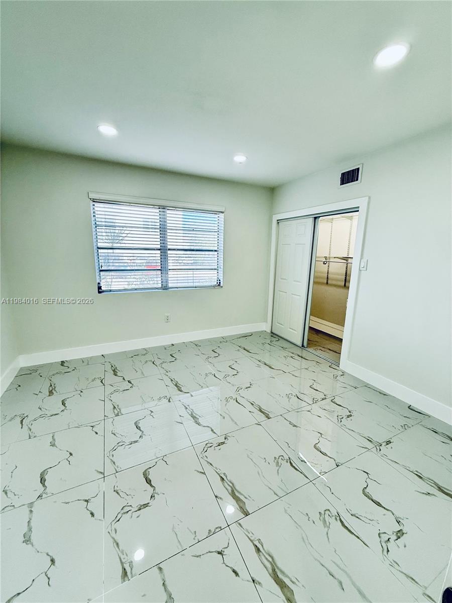 617 SW 11th St #14E Miami, FL 33129