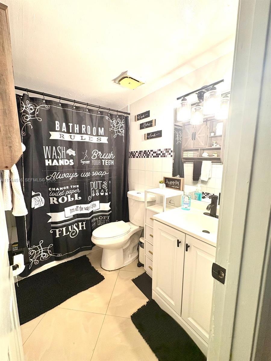 6175 W 20th Ave #309 Hialeah, FL 33012