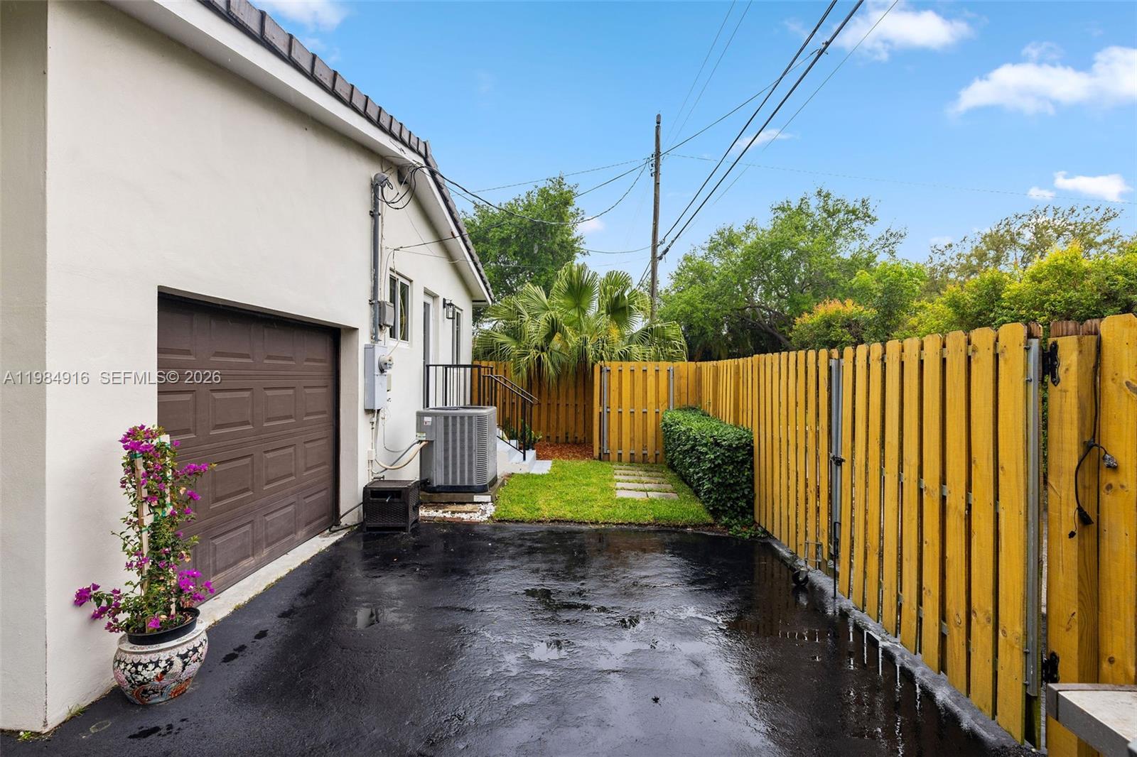 9880 NE 9th Ave Miami Shores, FL 33138