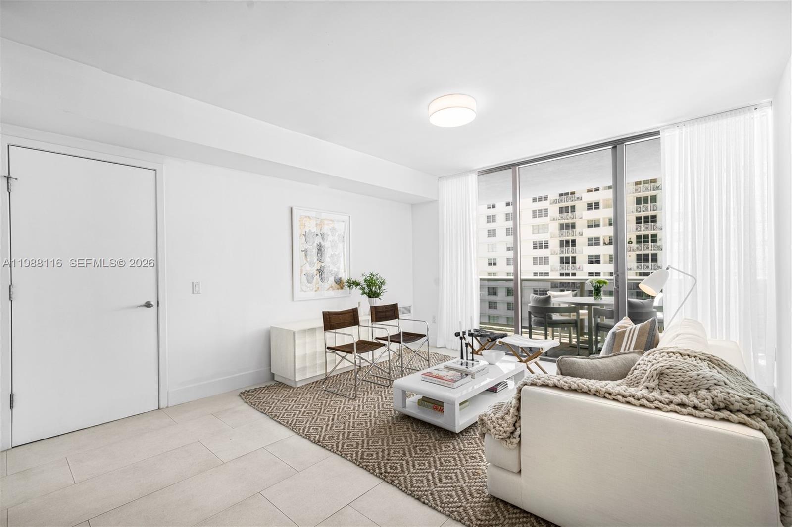 5875 Collins Ave #906 Miami Beach, FL 33140