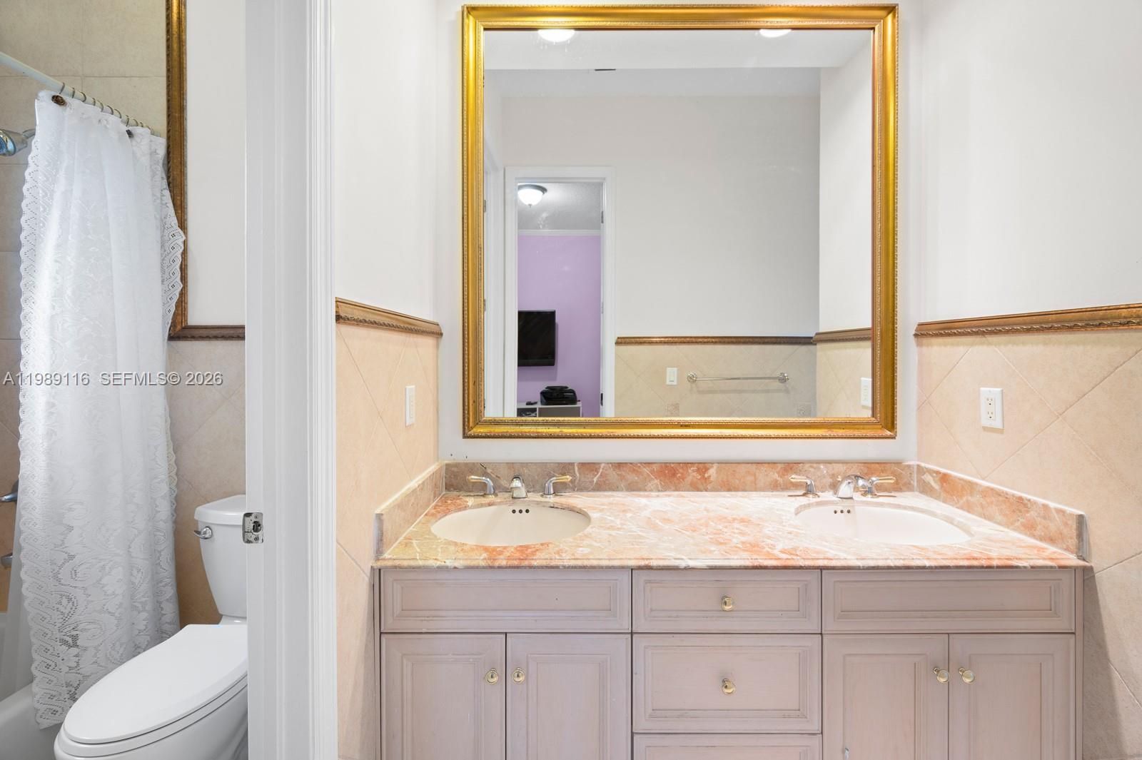 10621 SW 77th Ave Pinecrest, FL 33156