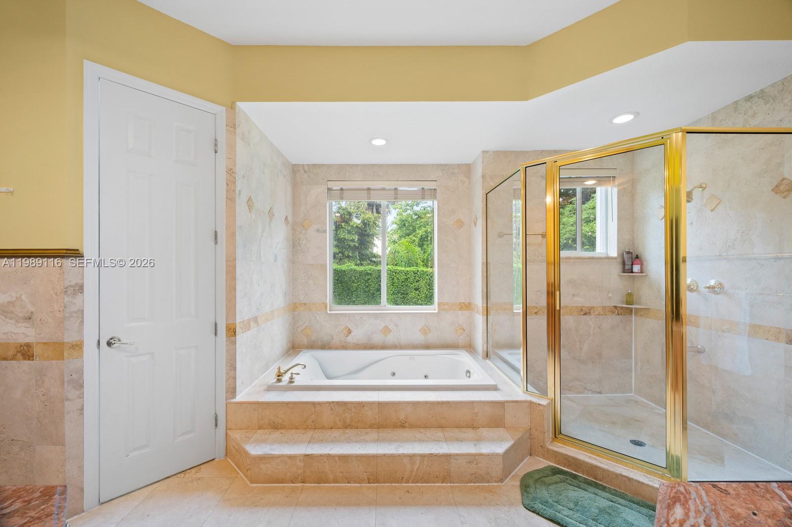 10621 SW 77th Ave Pinecrest, FL 33156