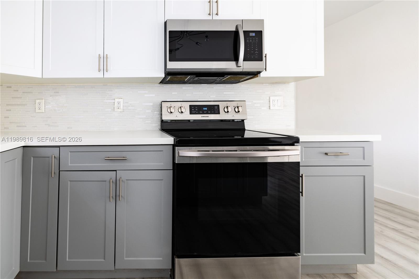 2455 Wiley Ct Hollywood, FL 33020