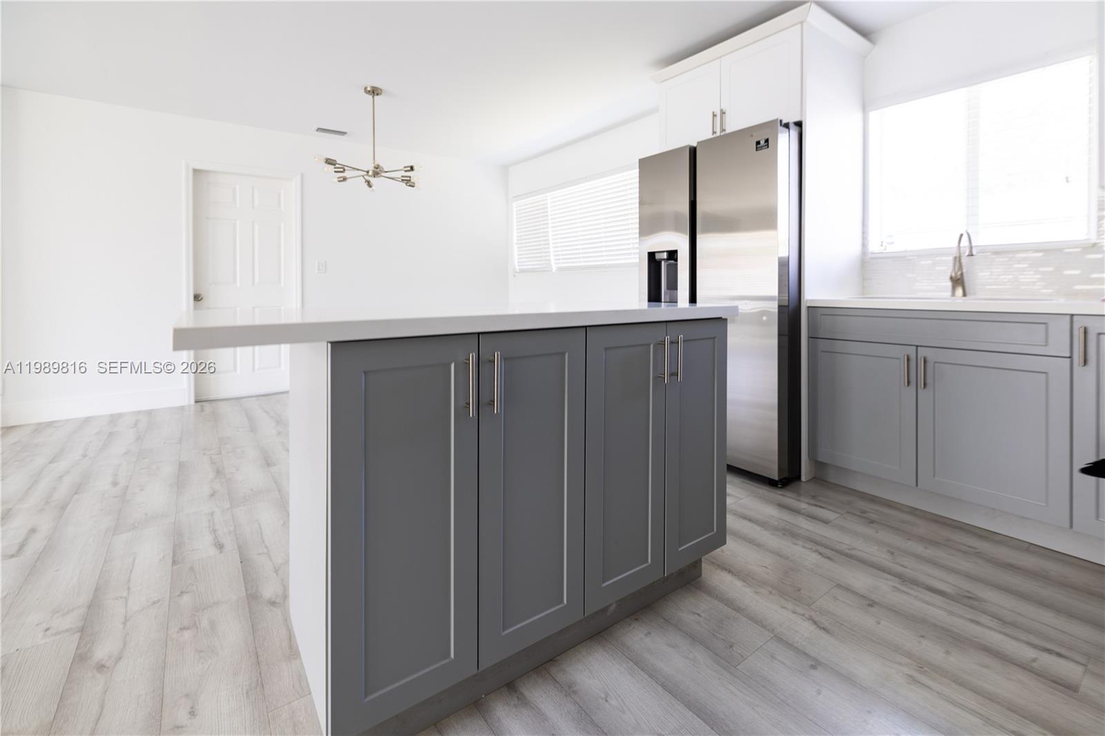 2455 Wiley Ct Hollywood, FL 33020