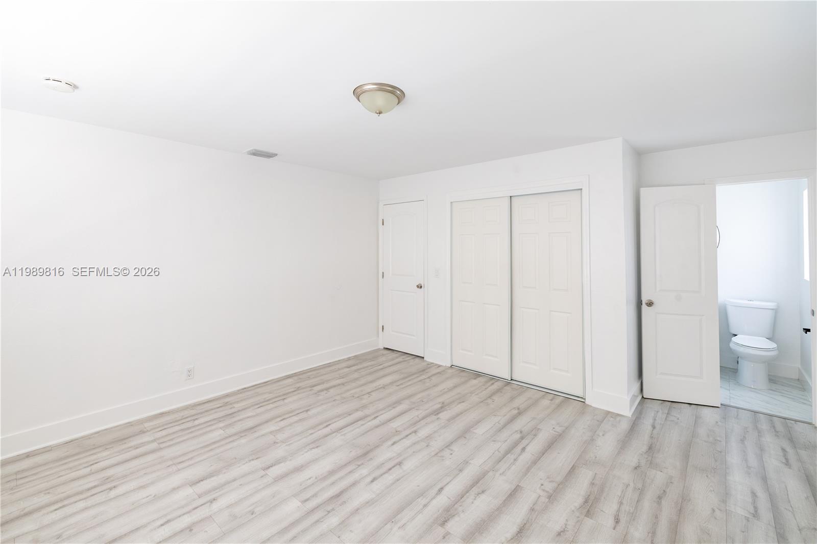 2455 Wiley Ct Hollywood, FL 33020