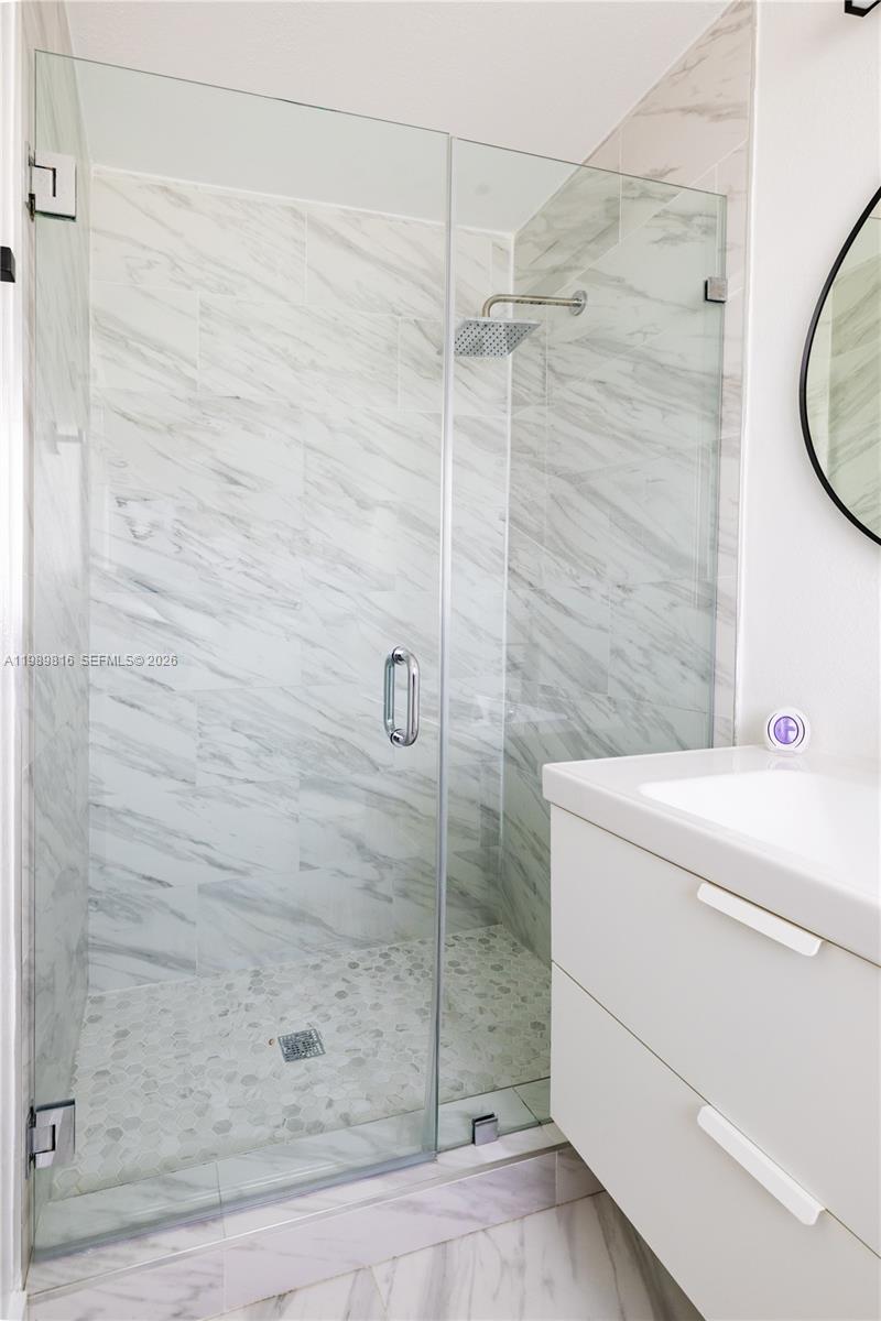 2455 Wiley Ct Hollywood, FL 33020