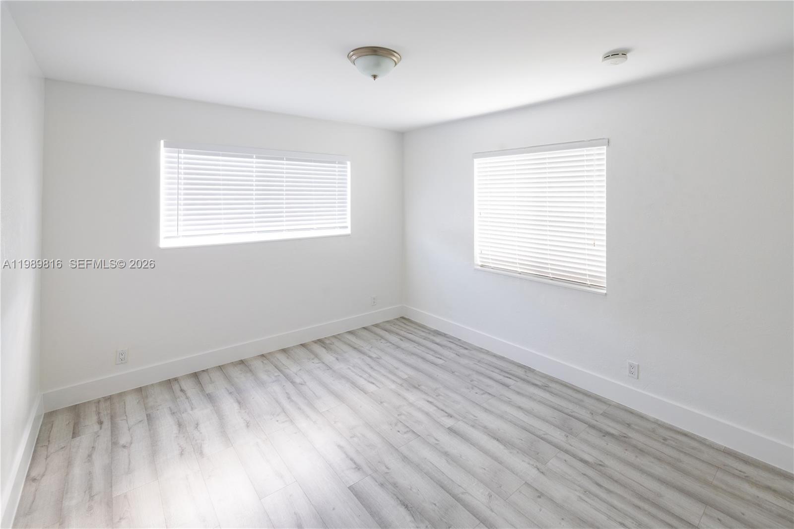 2455 Wiley Ct Hollywood, FL 33020