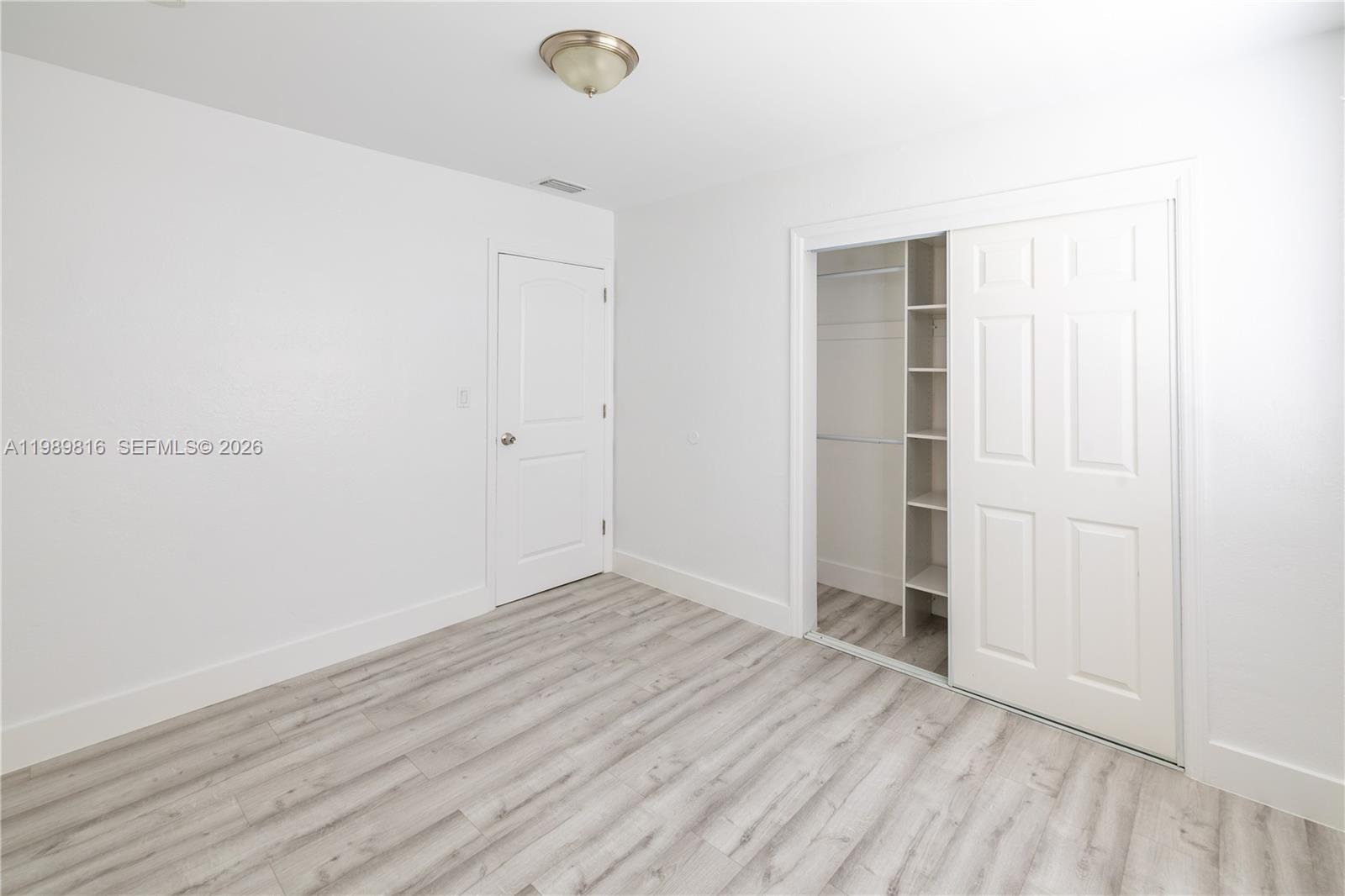 2455 Wiley Ct Hollywood, FL 33020