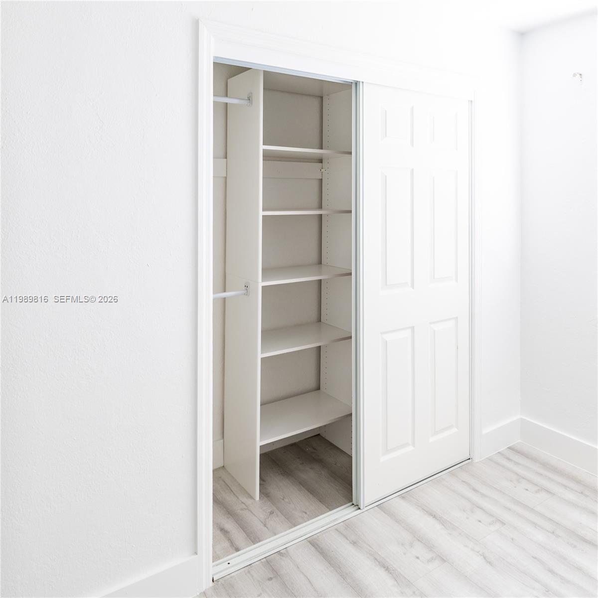 2455 Wiley Ct Hollywood, FL 33020