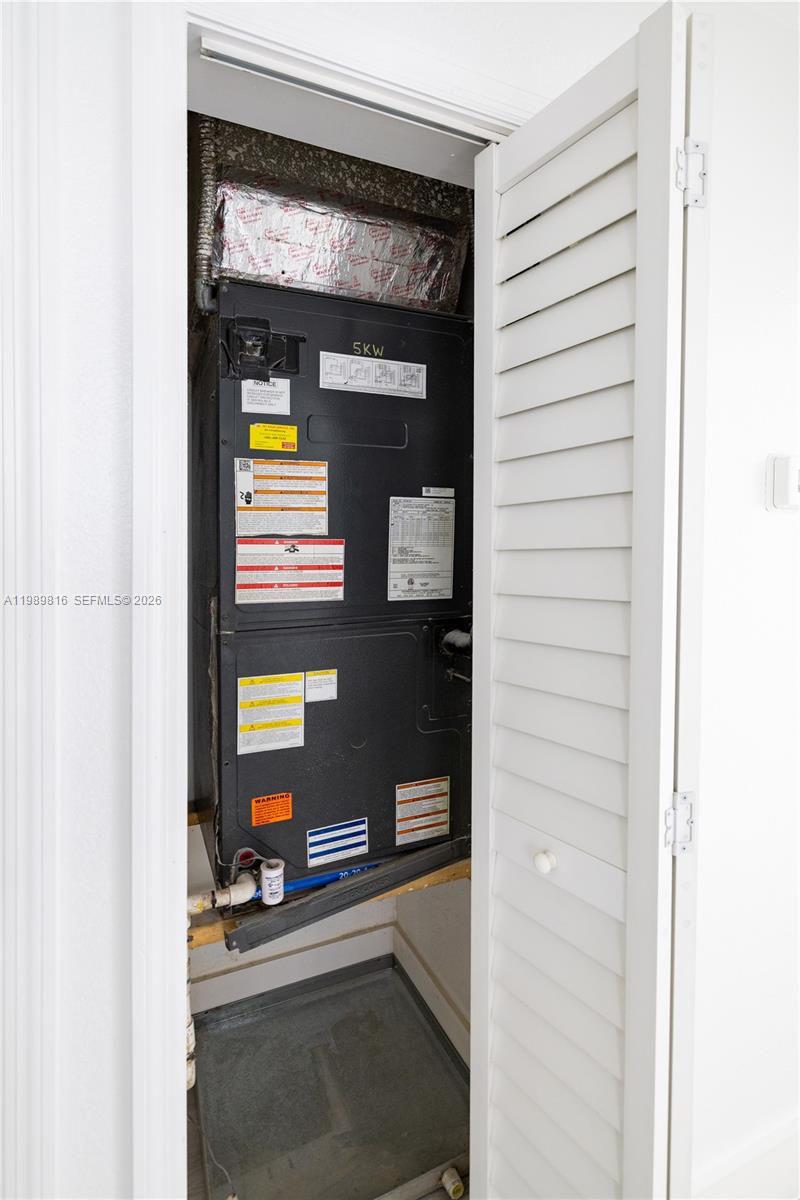 2455 Wiley Ct Hollywood, FL 33020