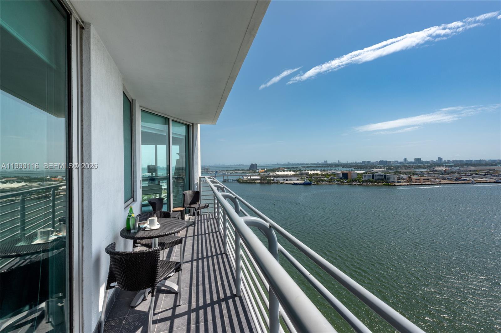 335 S Biscayne Blvd #2512 Miami, FL 33131