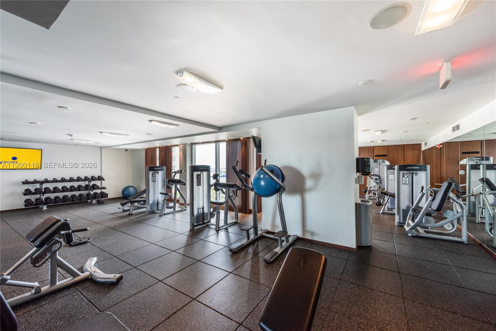 335 S Biscayne Blvd #2512 Miami, FL 33131