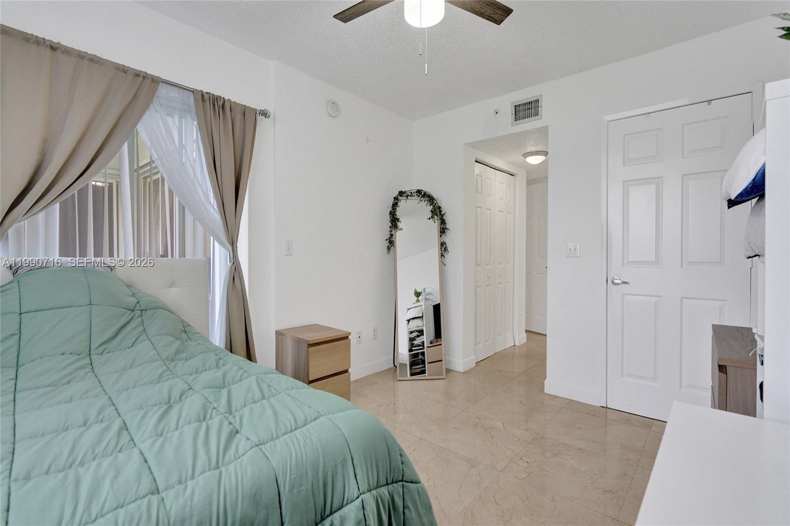 2640 S University Dr #112 Davie, FL 33328