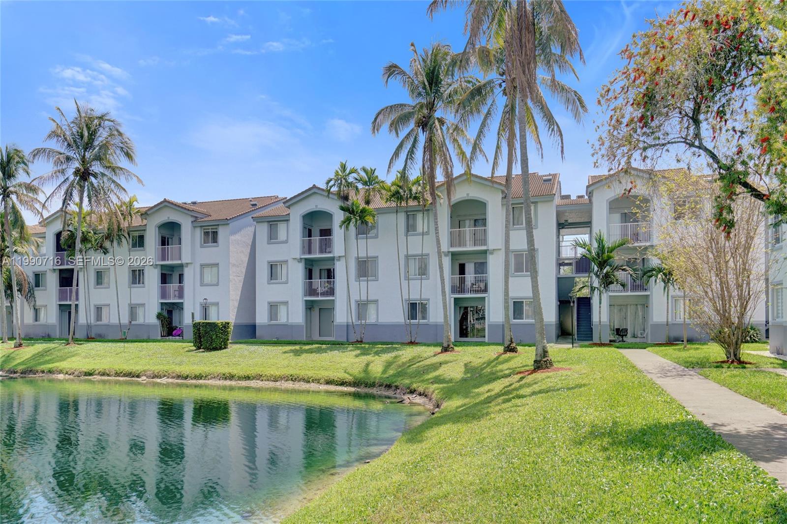 2640 S University Dr #112 Davie, FL 33328