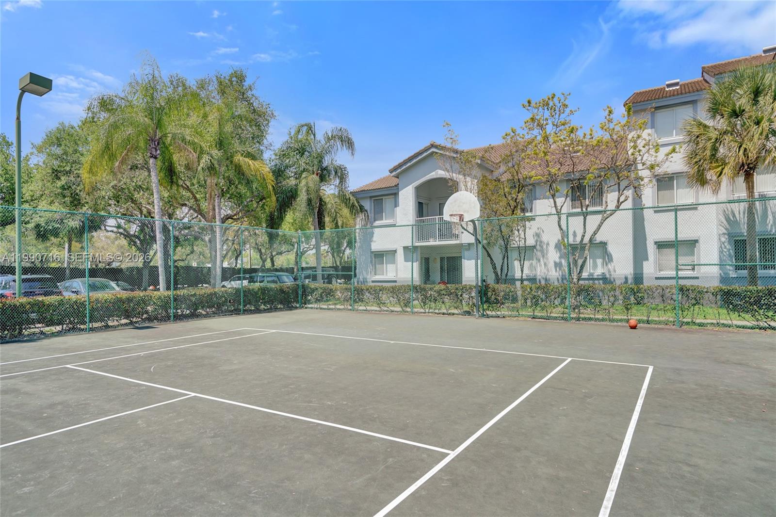 2640 S University Dr #112 Davie, FL 33328