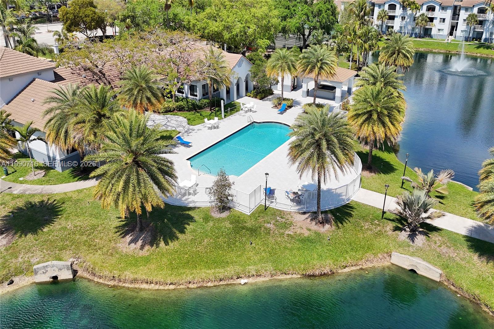 2640 S University Dr #112 Davie, FL 33328