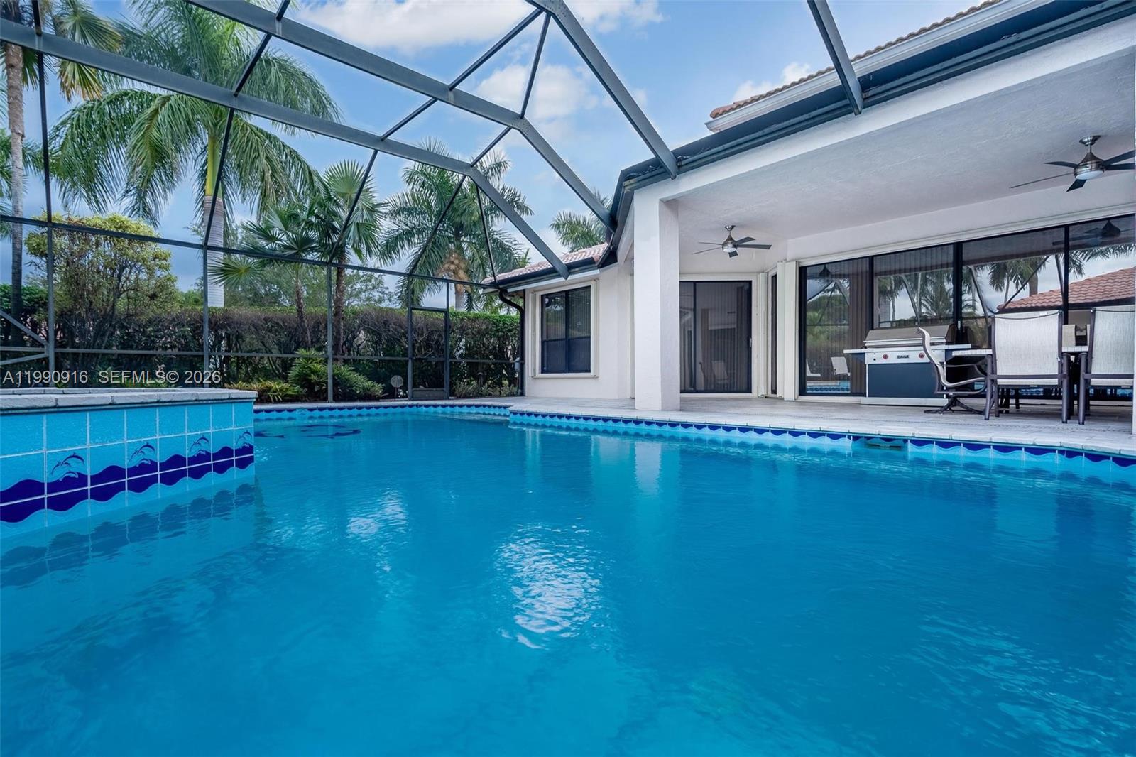 392 Coconut Cir Weston, FL 33326