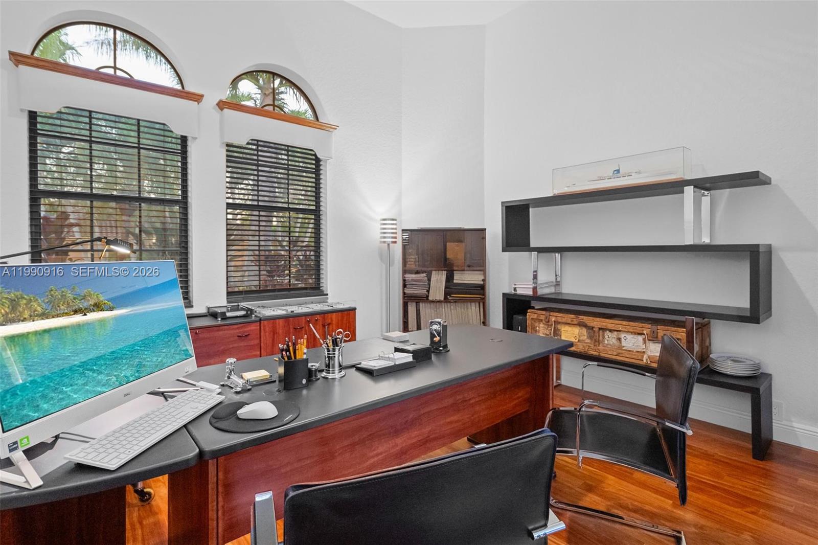 392 Coconut Cir Weston, FL 33326