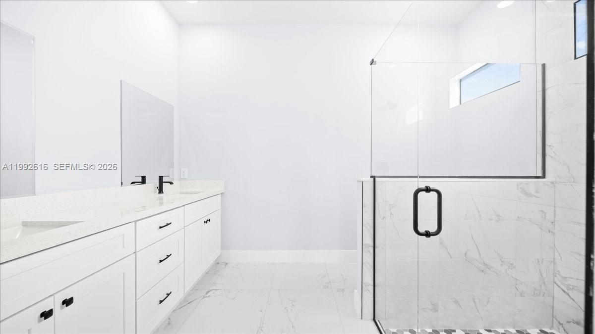 1201 15th Ter Cape Coral, FL 33909