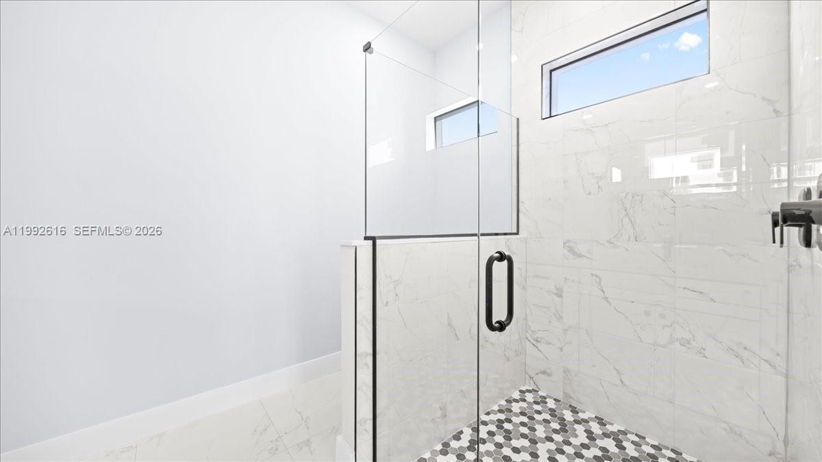 1201 15th Ter Cape Coral, FL 33909