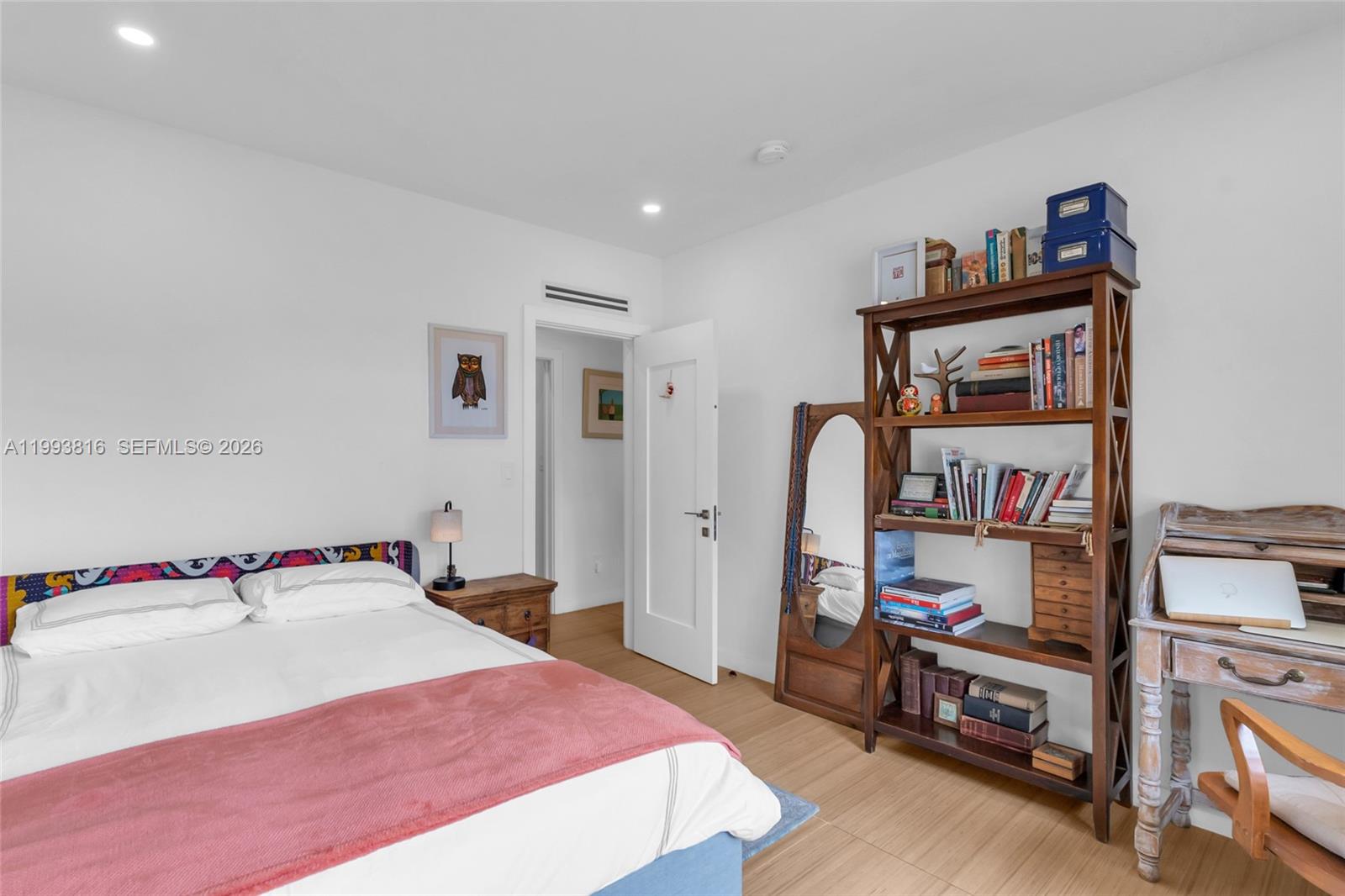 2025 Arch Crk Dr North Miami, FL 33181