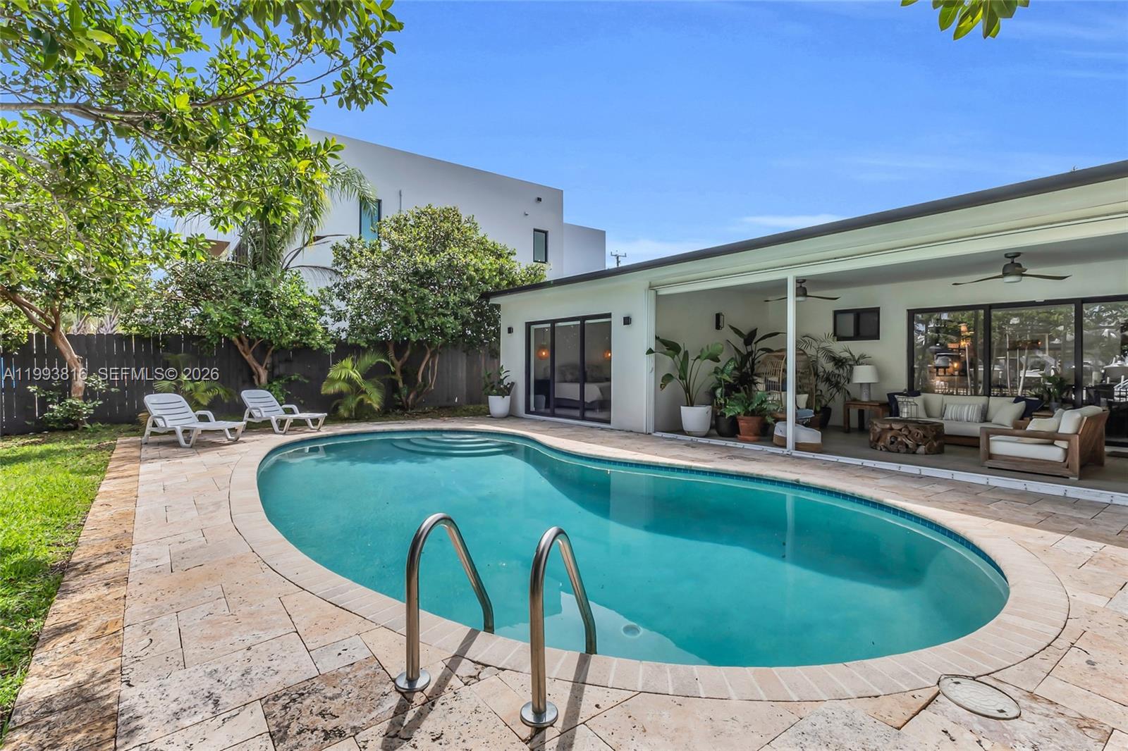 2025 Arch Crk Dr North Miami, FL 33181