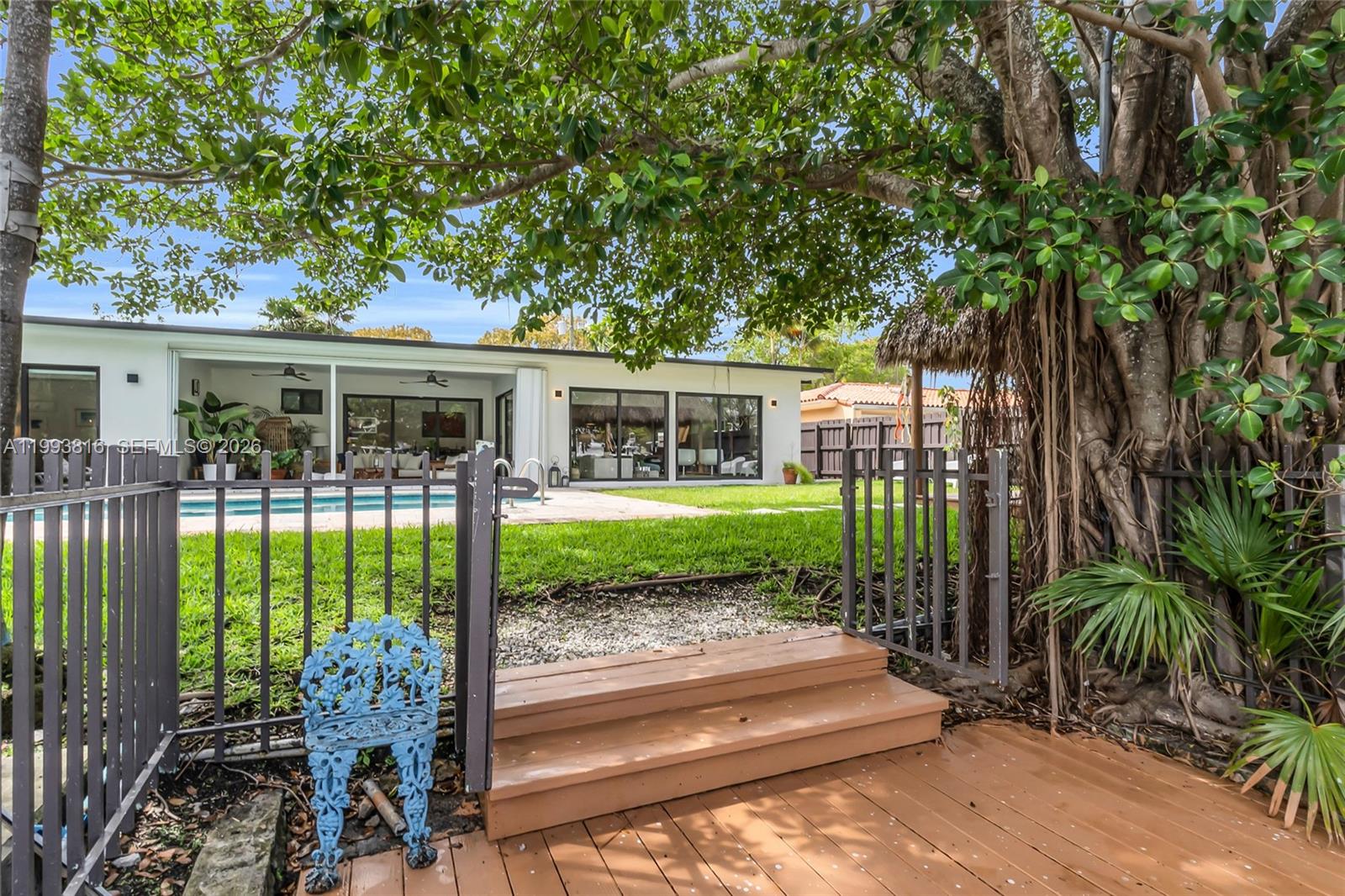 2025 Arch Crk Dr North Miami, FL 33181