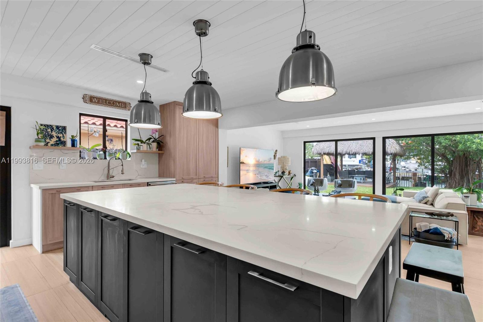 2025 Arch Crk Dr North Miami, FL 33181