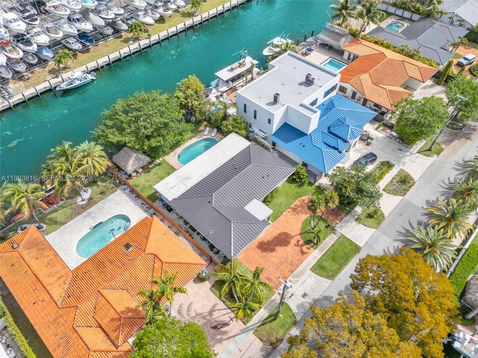 2025 Arch Crk Dr North Miami, FL 33181