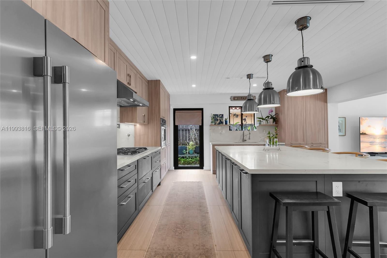 2025 Arch Crk Dr North Miami, FL 33181