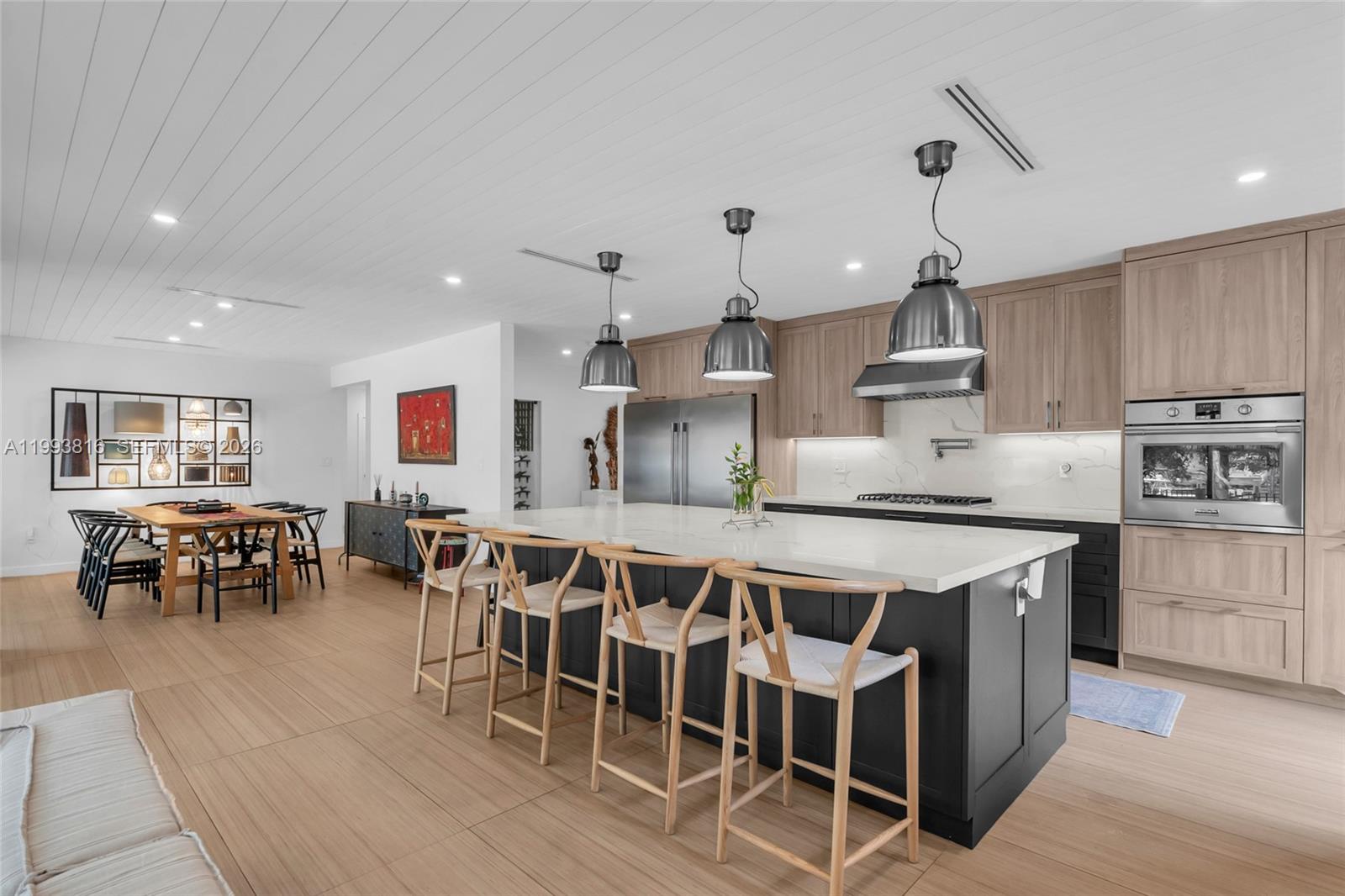 2025 Arch Crk Dr North Miami, FL 33181