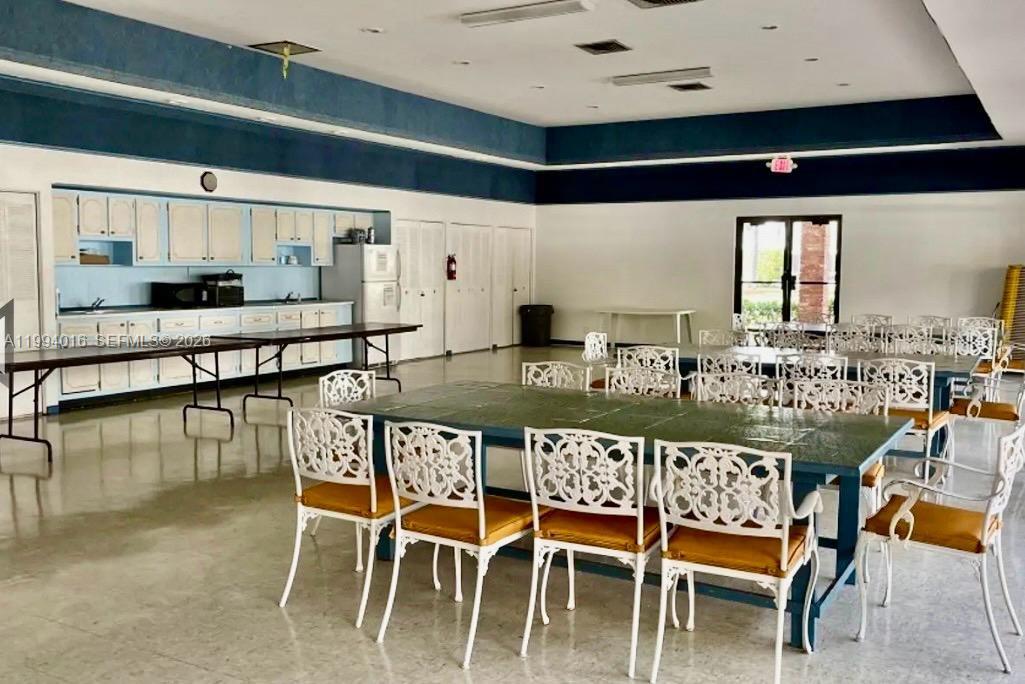 505 E Dania Bch Blvd #4-3J Dania Beach, FL 33004