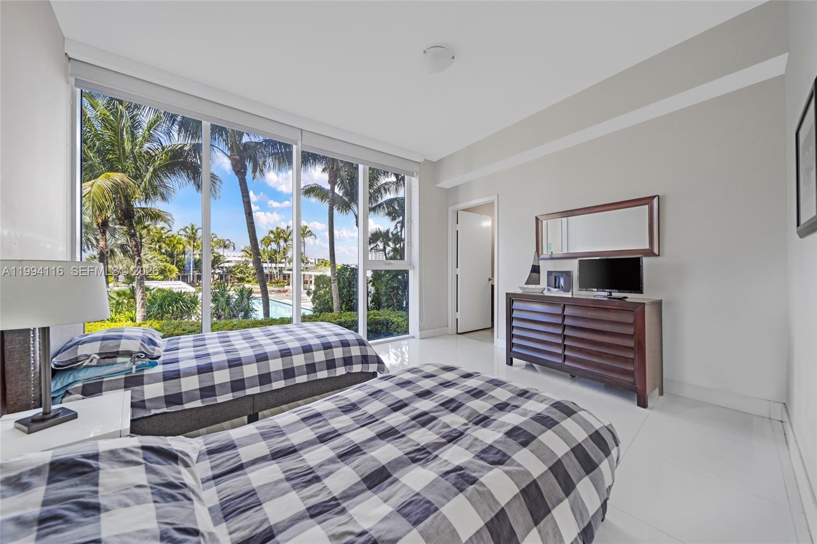 image Paramount Bay15