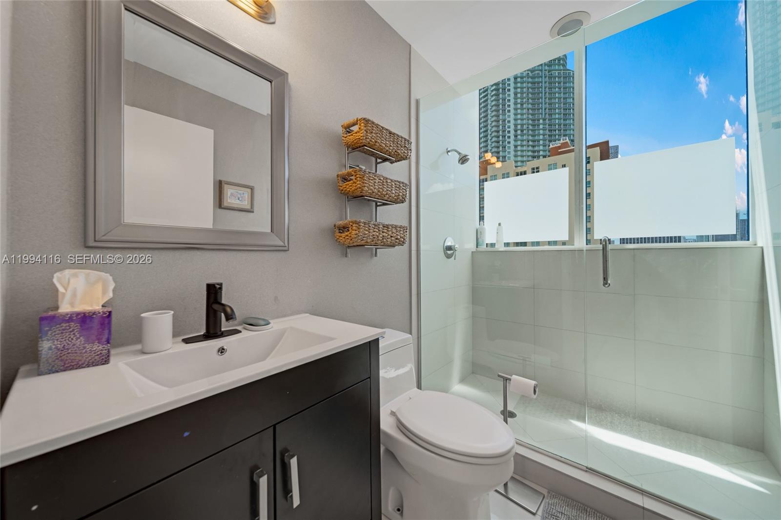 image Paramount Bay20