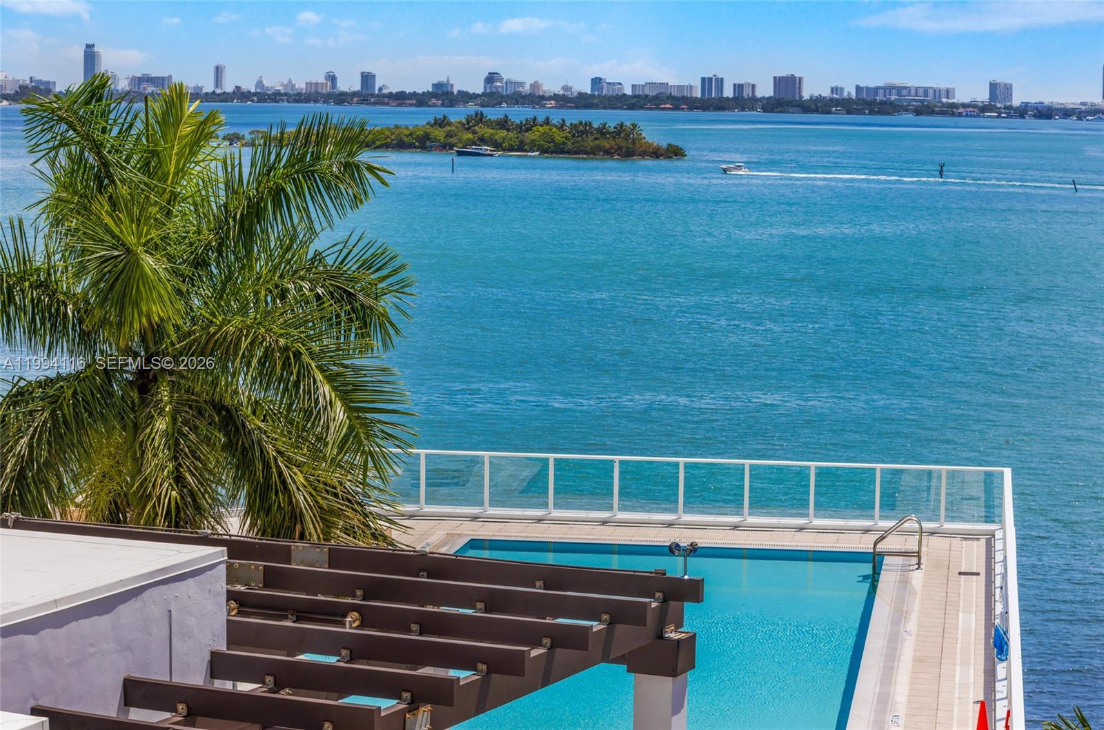 image Paramount Bay27