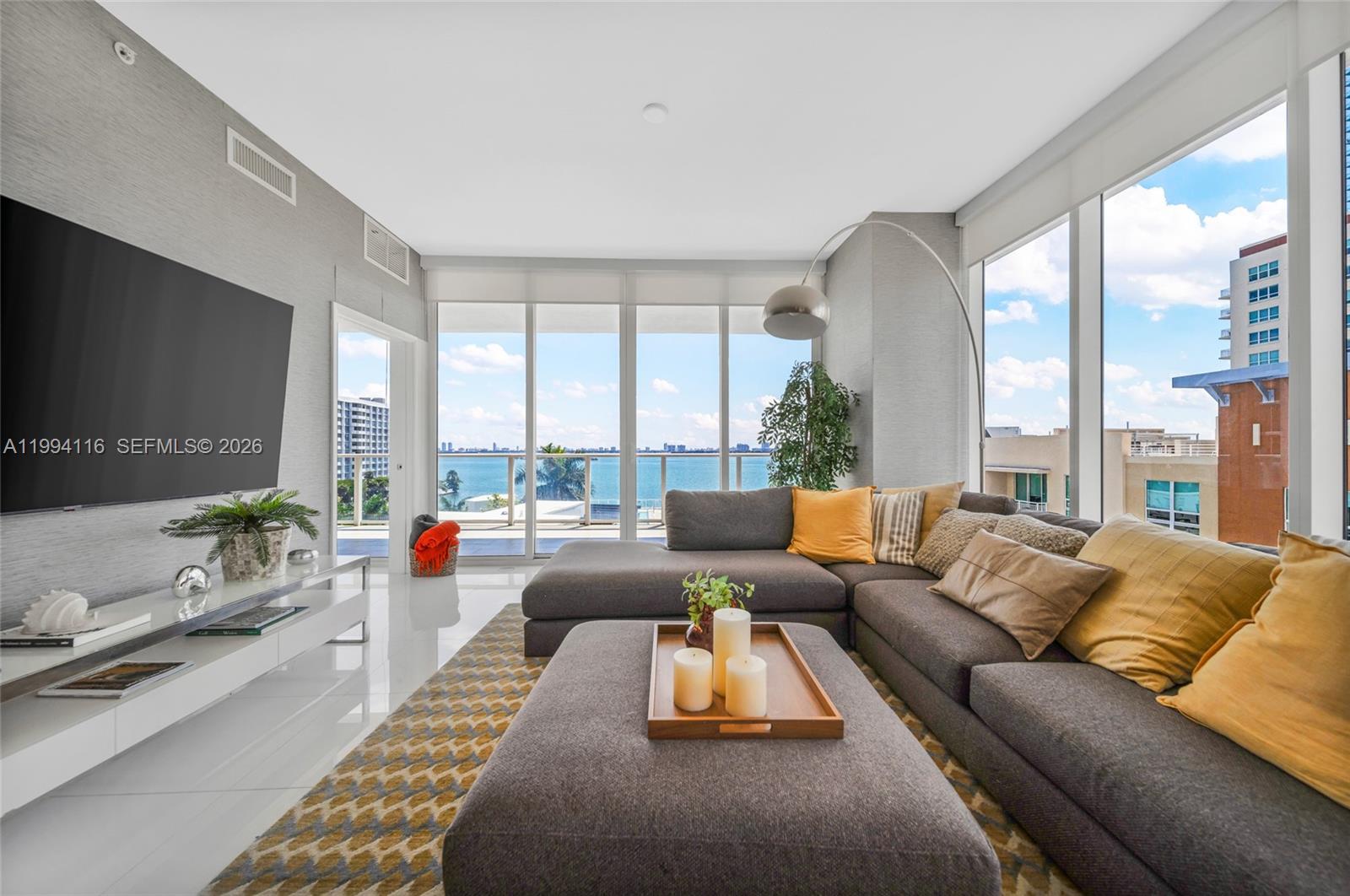 image Paramount Bay7