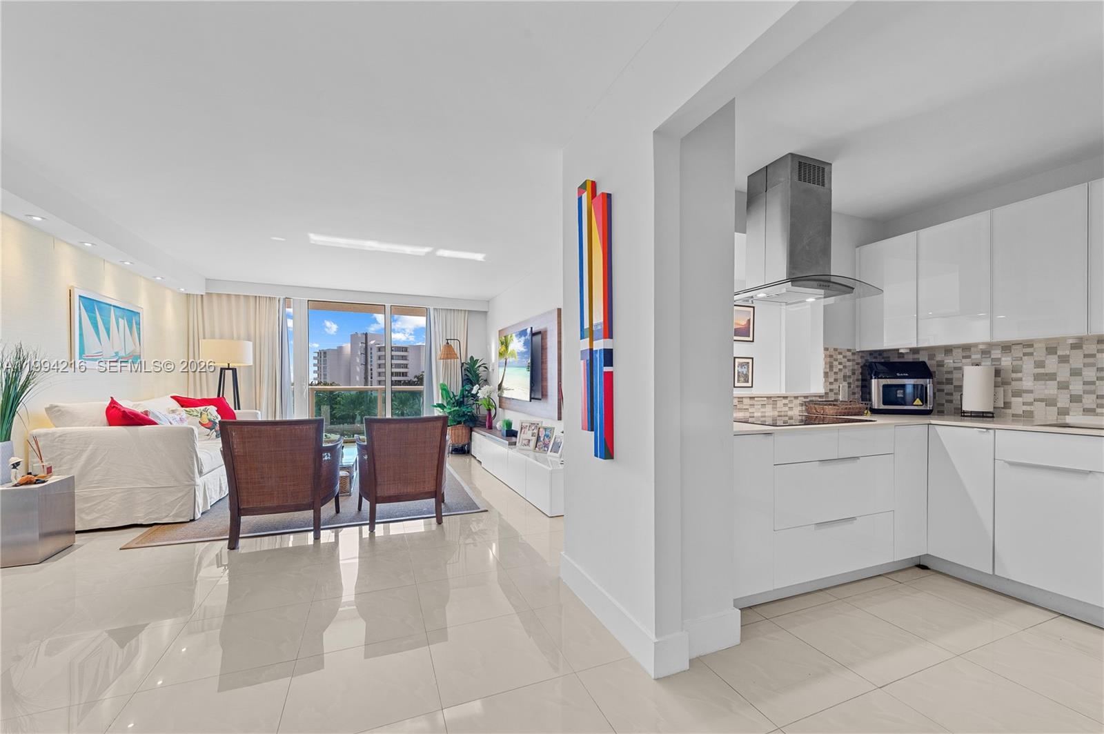 image Arlen House East18